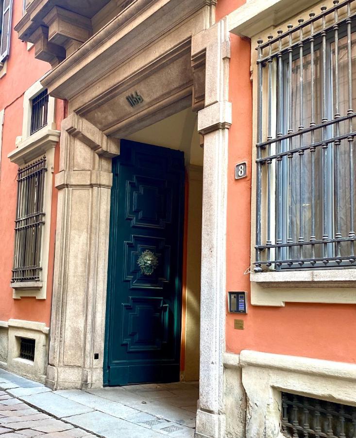 J'Adore Apartment Alla Scala Milan Extérieur photo